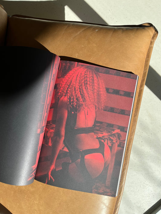 On The Run II Tour Book – Jay-Z & Beyoncé – Official Photo Book – Excellent Condition