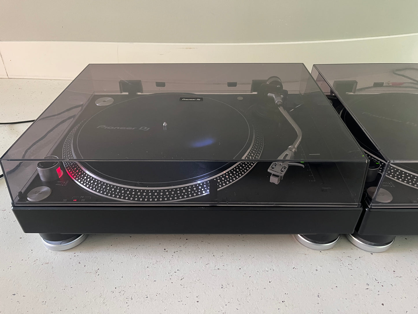 Pioneer PLX-500 DJ set